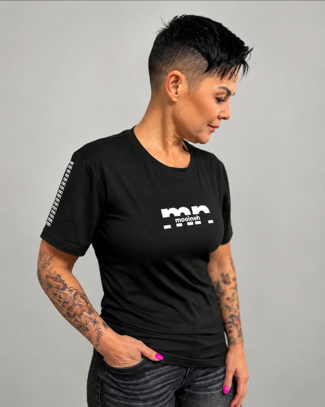 Signature T-Shirt